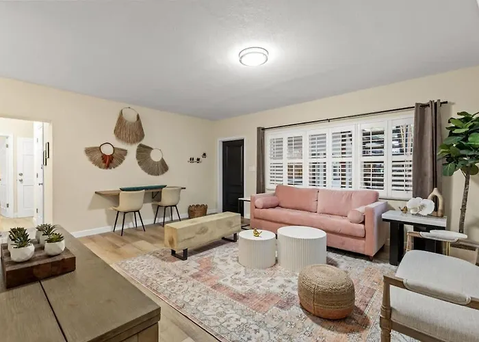 Coconut Grove Villa