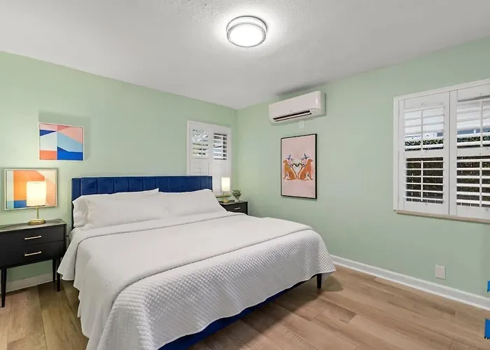 Villa Coconut Grove