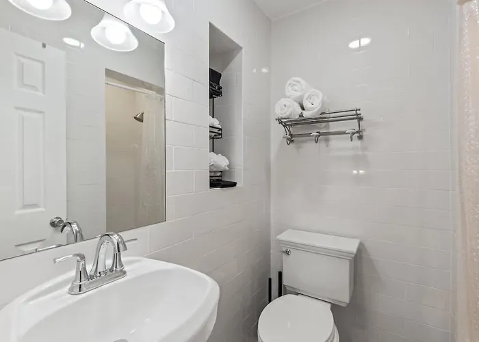 Coconut Grove Villa