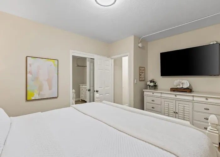Coconut Grove Villa Clearwater Beach