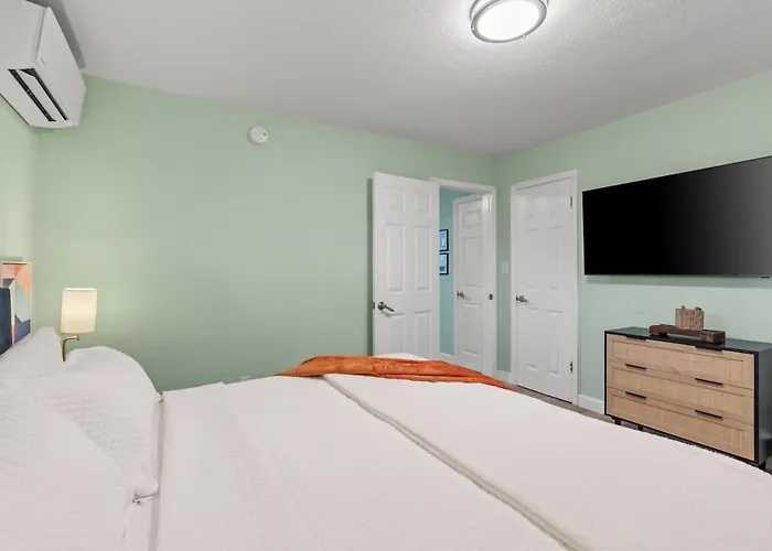 Coconut Grove Villa Clearwater Beach